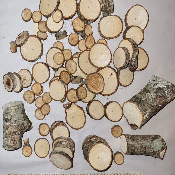 Pecan Wood Chips by BARWOODS WOOD PRODUCTS - Picture 2 of 2